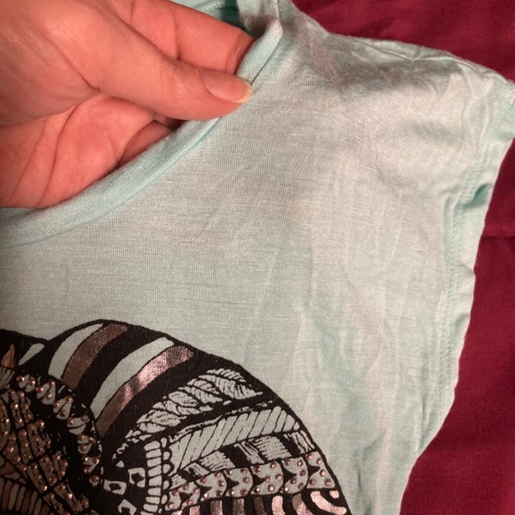 NWOT Shiny Silver Elephant Graphic Tee - Picture 4 of 4